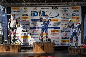 Bei der zweiten station der serie auf dem legendären sachsenring. Idm Superbike 1000 Sieg Fur Jonas Folger Gefuhls Chaos Bei Den Verfolgern Idm