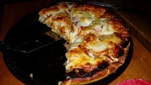 Utmarkt Recept Pa Pan Pizza Deg Lite Som Pizza Hut Recept Mat Pizza Hut