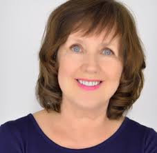 What is the going hourly rate for a student to pull weeds from a yard in  Bedford?