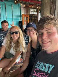 Can you add person to group picture?