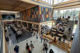 The RAD Center: UH's New Dining Center Combines Innovation and Flavor