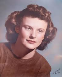 Donna Irene's Instagram, Twitter & Facebook