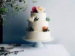 I teamed up with ashley meaders of the flashdance to come up with some easy diy wedding cake ideas and then meagan did all the photography. A Diy Wedding Cake Made Easy Stories Kitchen Stories