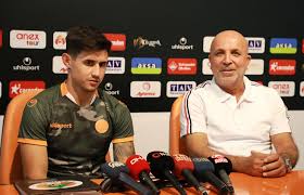 Paraguay'dan bir futbol forvetiyle ilgili bu biyografik makale bir taslak. Adam Bareiro Aytemiz Alanyaspor Umuzda Aytemiz Alanyaspor Resmi Internet Sitesi Alanyaspor Org Tr