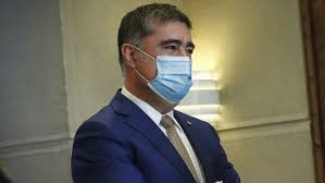 🇨🇱 hoy es #chile para que no olvides que hoy juega #larojadetodos deja tu pronóstico de hoy. La Irrupcion Presidencial De Mario Desbordes Militantes Rn Respaldan Su Candidatura Meganoticias