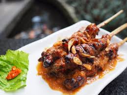 Cipanas adalah pemandian air panas yang terletak di tarogong, garut. Paket Nasi Tutug Oncom Foto Bakoel Karasa Cipanas Tripadvisor