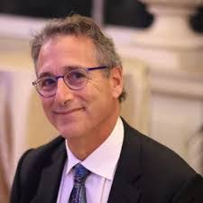 Regina Raymond's Instagram, Twitter & Facebook