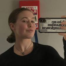 Phoebe Santos (phoebejsantos)