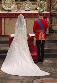 Look Back At All The Best Photos From Kate And Will S Royal Wedding Kate Middleton Wedding Dress Kate Middleton Wedding Royal Wedding Dress