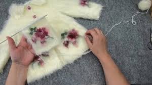 Nako Paris Ile Kurk Gorunumlu Bebek Hirkasi Isil Balaban Anlatimiyla Baby Knitting Patterns Orgu Bebek Hirkasi