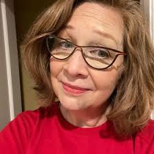 Alison Reddick's Instagram, Twitter & Facebook