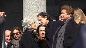 Italian noted family, the son of umberto and great grandson of giovanni, the founder of fiat. Marella Agnelli Sepolta A Villar Perosa A Fianco Del Figlio Edoardo E Del Marito La Repubblica