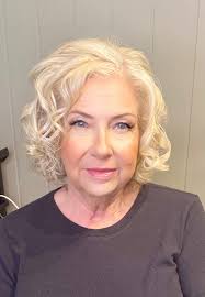 Eminence Beauty Bar‎