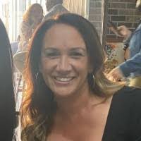 Liz Cintron's Instagram, Twitter & Facebook