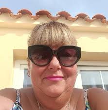 Nice adult boat trip please with swim stops and lunch no mad dancing