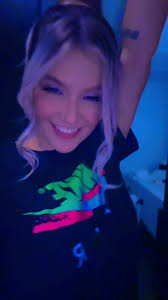 Michelle Nicole (@michellenicole.x)