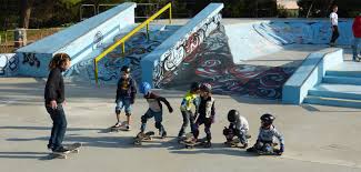 Après avoir passé quelques mois en amérique latine, je suis revenue en indonésie pour entamer mes études et devenir instructrice de plongée, ce qui a duré 5 mois. Comment Faire Pour Devenir Prof De Skate
