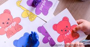 „und auch von meinen gästen höre ich so gut wie nichts negatives, nicht mal von. Farben Zuordnen Mit Regenbogenbaren Spielen Basteln Lernen