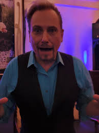 Uoshow Ottawa Magician