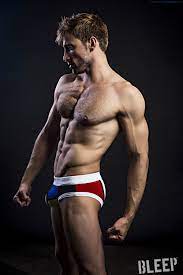 The Body And Bulge Of Davide Zongoli - Nude Men, Nude Male Models, Gay  Selfies & Gay Porn