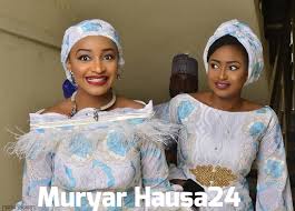 Rahama sadau tasaki wasu boyayyun hotunan batsa kannywood hausa film zargin madigo. Kalli Hotunan Fitattun Jarumai Mata Rahama Sadau Tare Da Fati Washa Hotunan Sun Kayatar Sosai Muryar Hausa24 Online Media