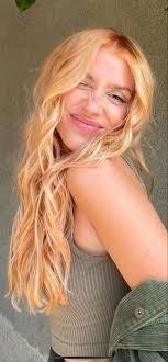 Briana George's Instagram, Twitter & Facebook