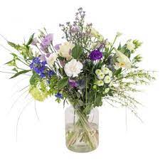 At fresh flowers, we ensure that magnificent looking birthday flowers do not cost you the world (but. Purple Flowers Delivery Flower Delivery Hamburg Online Florist Hamburg