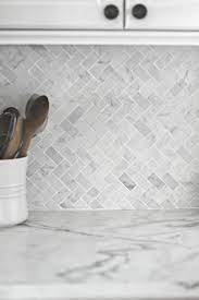 18 Awe Inspiring Narrow Kitchen Remodel Ideas Farmhouse Kitchen Backsplash Kitchen Backsplash Trends Kitchen Splashback