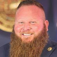 Curt Hesse's Instagram, Twitter & Facebook