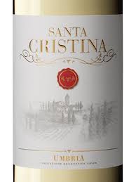 Ci sono anche campi da tennis, una piscina coperta e un campo sportivo. 2019 Santa Cristina Umbria Bianco Vivino