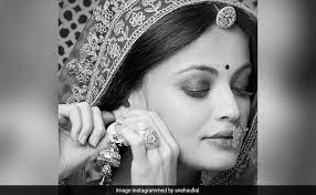 No sneha was discovered by salman khan for the film. Z5enijyq3a8hkm