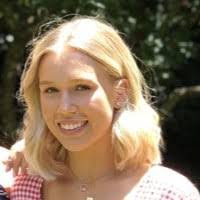 Larissa Young's Instagram, Twitter & Facebook