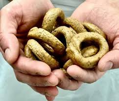 Check spelling or type a new query. Taralli Pugliesi E Napoletani Storia E Differenze Gambero Rosso