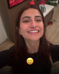 It's International Emoji day and #PalakTiwari has got just the right vibes!  Swipe to see Palak in different emoji forms…🥺🫶🤩🥰🤪 #Femina #Celebs  #Bollywood