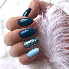 Almond Nails For Winter Stiletto Nail Art Designs Winter Nails Fall Nails Holiday Nails Easy Nails Classy Nail Art Designs Unghie Gel Unghie Unghie Idee