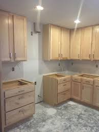 Wellborn Cabinets Installed Maple Cabinets With A Natural Finish Wellborn Cabinets Installing Cabinets Maple Cabinets
