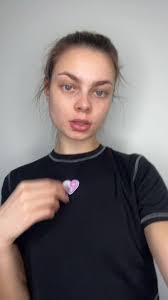 Sonya Gillis's Instagram, Twitter & Facebook