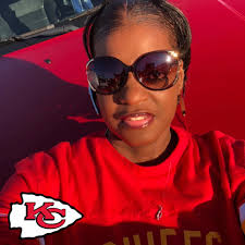 What age where you when you started dating your spouse & when did y'all get  married?