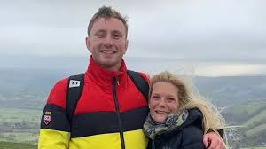 Man proposes to partner during Christmas lights TV broadcast