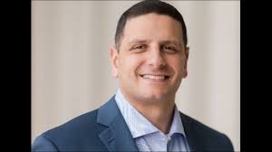 Stephen Ramey's Instagram, Twitter & Facebook