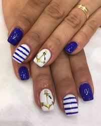 Además las rayas pueden ser de distinto grosor. Decoracion Unas Marineras Unas Decoradas Marineras Manicura De Unas Unas De Marinero Manicura Para Unas Cortas Descubre Todo Sobre La Decoracion Marinera Una Guia Completa Del Estilo De Decoracion Marino