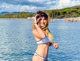 Giorgia rossi è molto più che una semplice immagine tra i post del proprio account instagram. Giorgia Rossi Leotta Chi Continua La Sfida Sui Social Foto