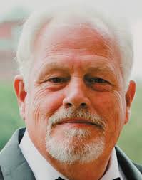 Add 4 appointments to the school committee?