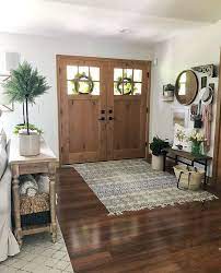 Come Arredare Un Ingresso Quadrato 20 Idee Moderne E Classiche Mondodesign It Casa Rustica Idee Per Decorare La Casa Decorare Entrate