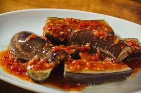Misalnya masakan terkenal indonesia rendang padang, selain membutuhkan bahan bumbu khusus masakan padang ini juga memerlukan waktu yang lama untuk memasaknya, berbeda dengan sambal udang balado yang menurut kami lebih simpel dan praktis. Resep Masak Dan Cara Membuat Balado Terong Pedas Asli Padang Yang Khas Enak Dan Lezat Selerasa Com