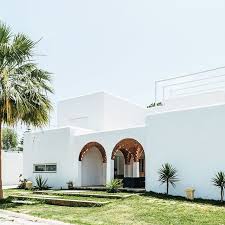 La Villa Bianca Signee Med In Concept Ideo Agence Architecture Facade Maison Maisons Mediterraneennes