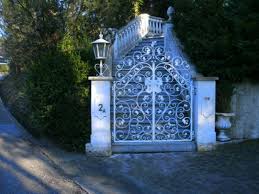 Attraktive wohnhäuser zum kauf für jedes budget, auch von privat! Schone Villa Oberhalb Der Lichtentaler Allee In Baden Baden Homebooster