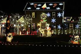 This annual holiday celebration in clinton also includes a visit from santa claus and a santa's workshop. Christmas Lights In Clinton Township Metro Detroit Mommy