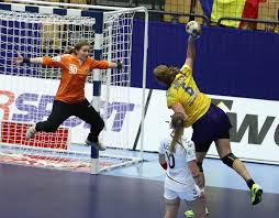 România dispută primul meci împotriva cehiei, după care urmează partida cu. Greu Dar Meritat La 60 De Minute De Semifinale Handbal Volei