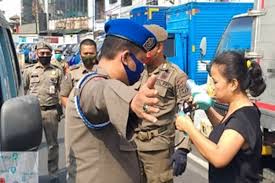 Intinya satpol pp merupakan produk turunan pemerintah daerah. Ealah Kepala Satpol Pp Sragen Lupa Pakai Masker Didenda Rp100 000 Plus Push Up
